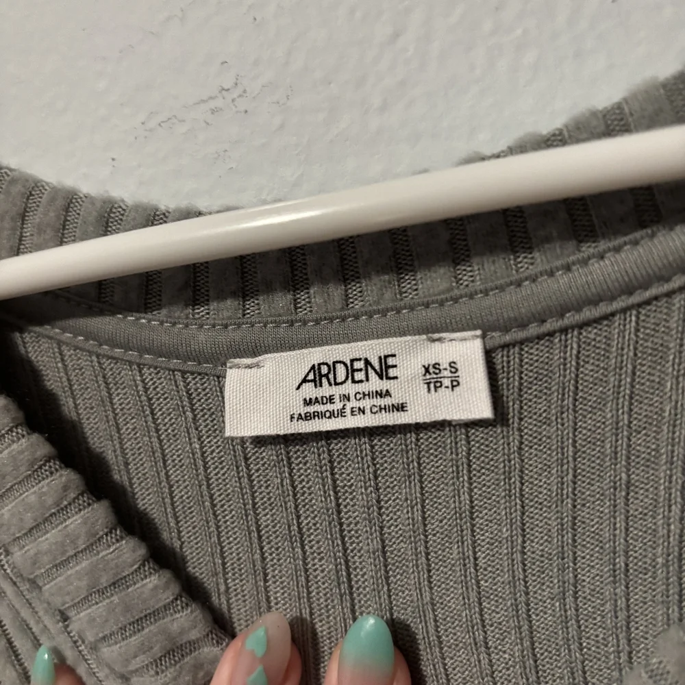 Ardene Gray V-Neck Ribbed Long Sleeve Sweater Size XS - S